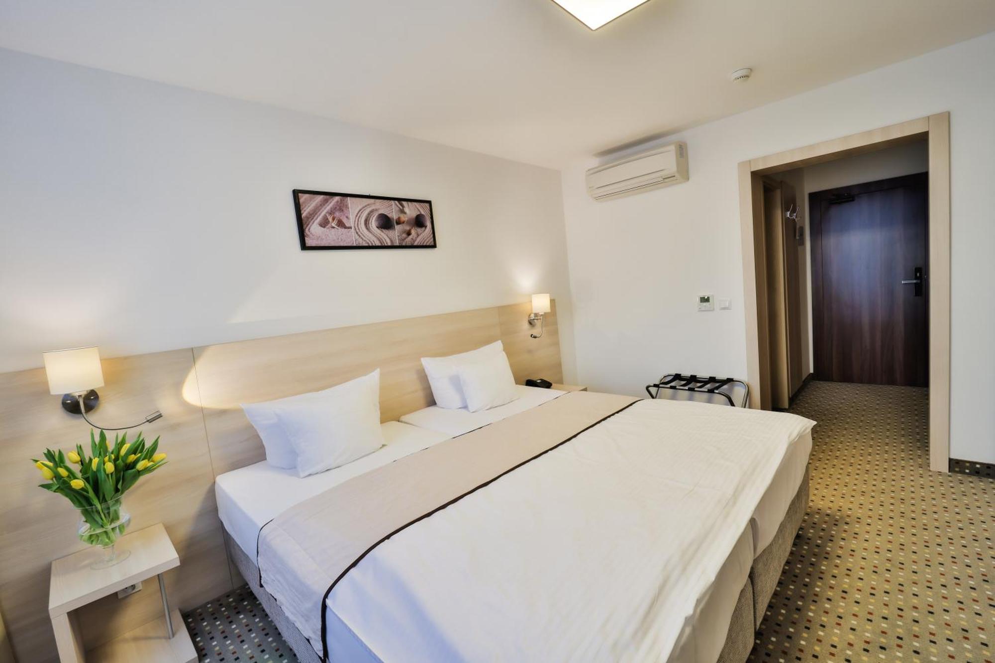 Hotel Metropol Spišská Nová Ves Exteriör bild