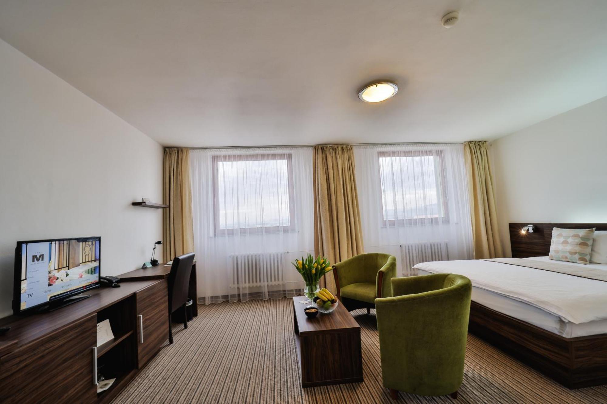Hotel Metropol Spišská Nová Ves Exteriör bild