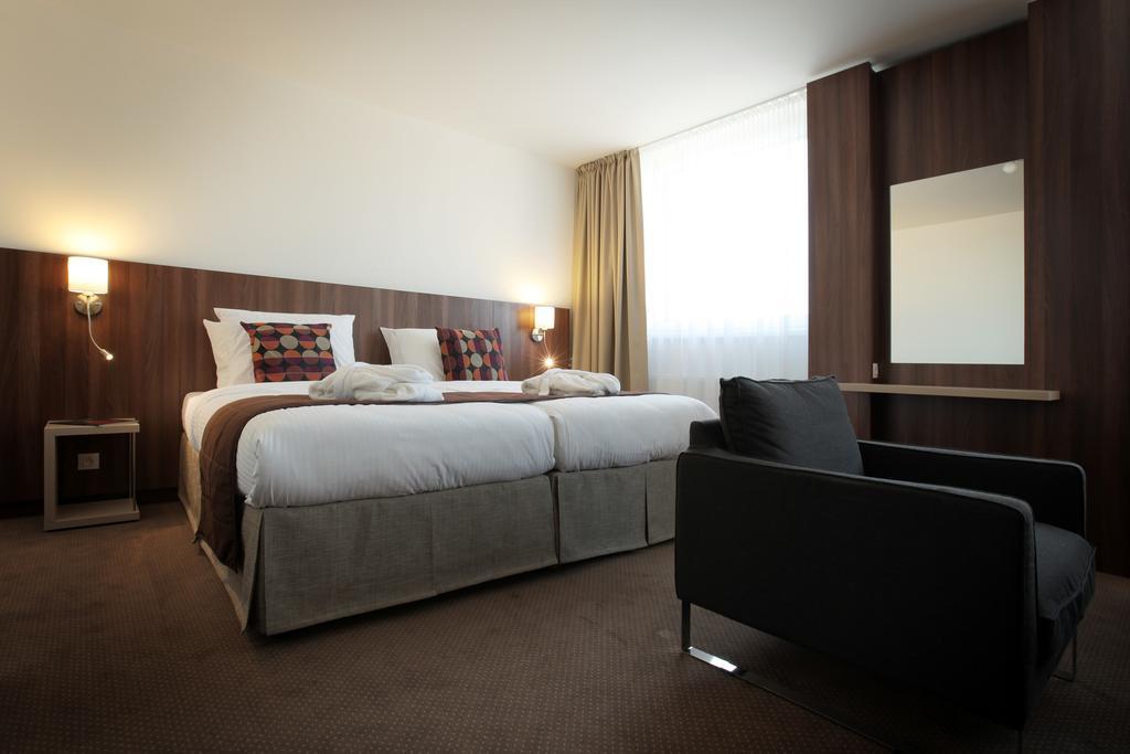 Hotel Metropol Spišská Nová Ves Rum bild