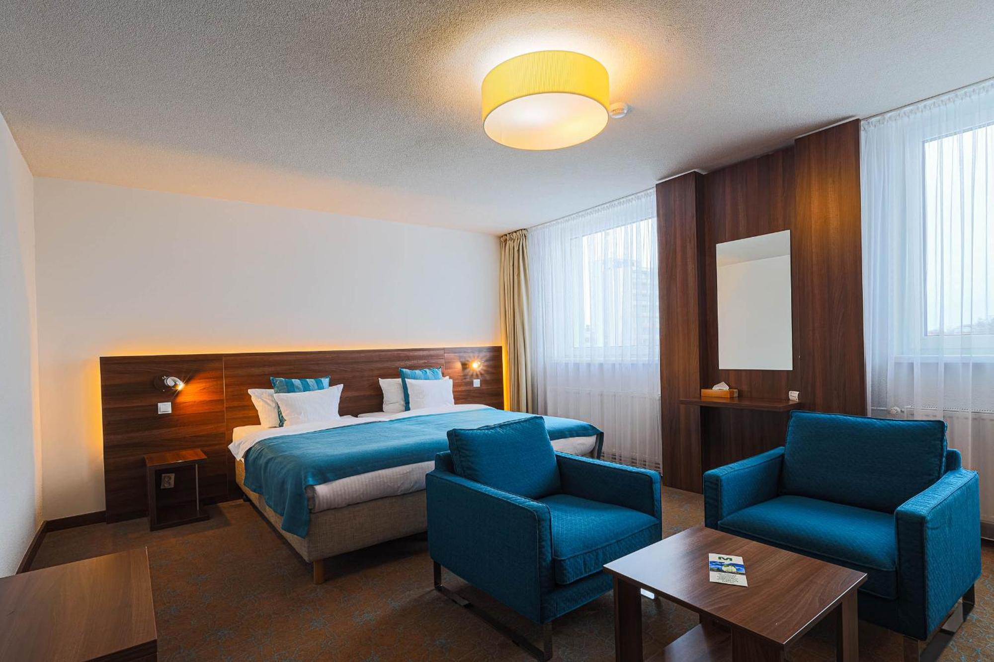 Hotel Metropol Spišská Nová Ves Exteriör bild