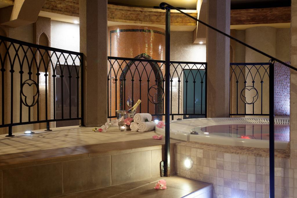 Hotel Metropol Spišská Nová Ves Exteriör bild