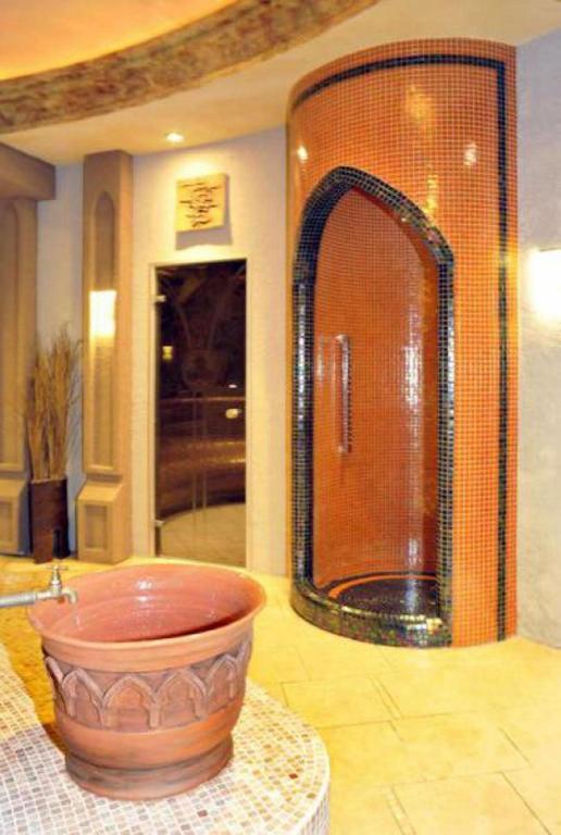 Hotel Metropol Spišská Nová Ves Exteriör bild