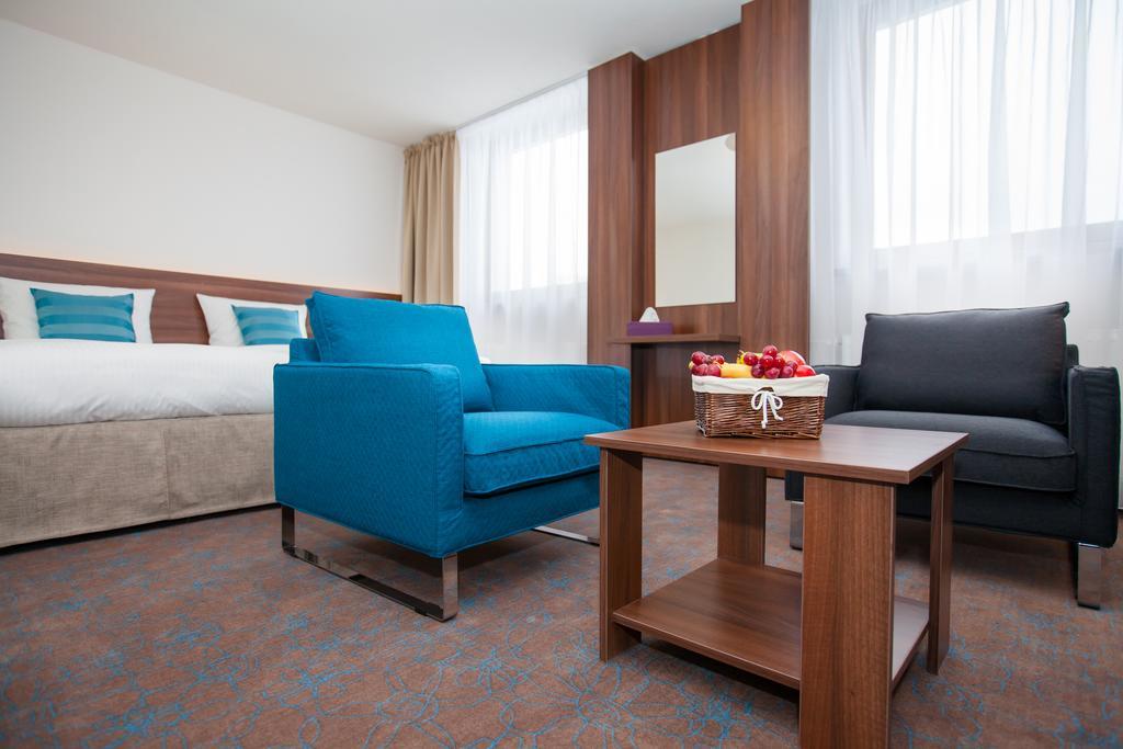 Hotel Metropol Spišská Nová Ves Exteriör bild