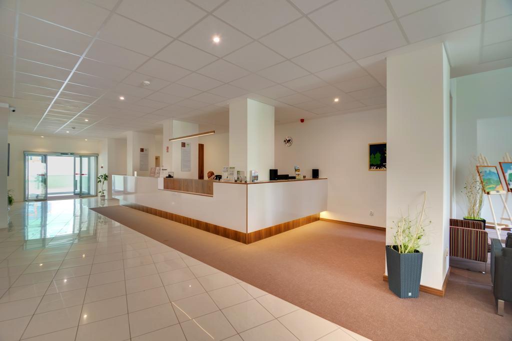 Hotel Metropol Spišská Nová Ves Exteriör bild