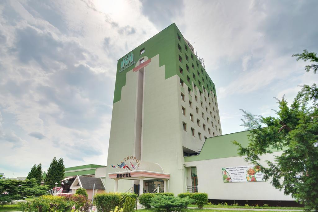 Hotel Metropol Spišská Nová Ves Exteriör bild